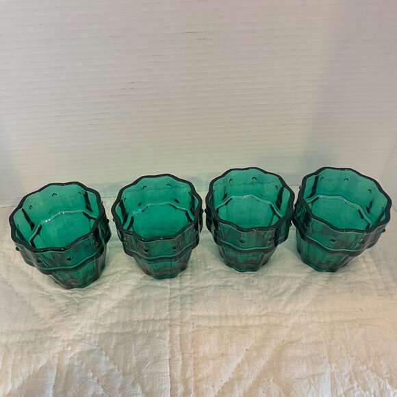 Set Of 4 Vintage Green Glass Small Tumblers Shot glasses or Candle Holders with - Picture 4 of 10